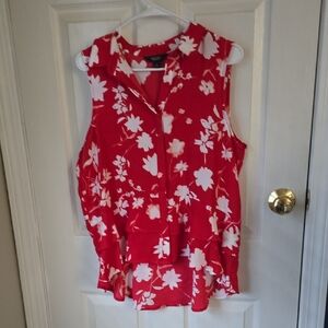 Simply Vera Vera Wang Sleeveless Red Blouse with White Floral Print